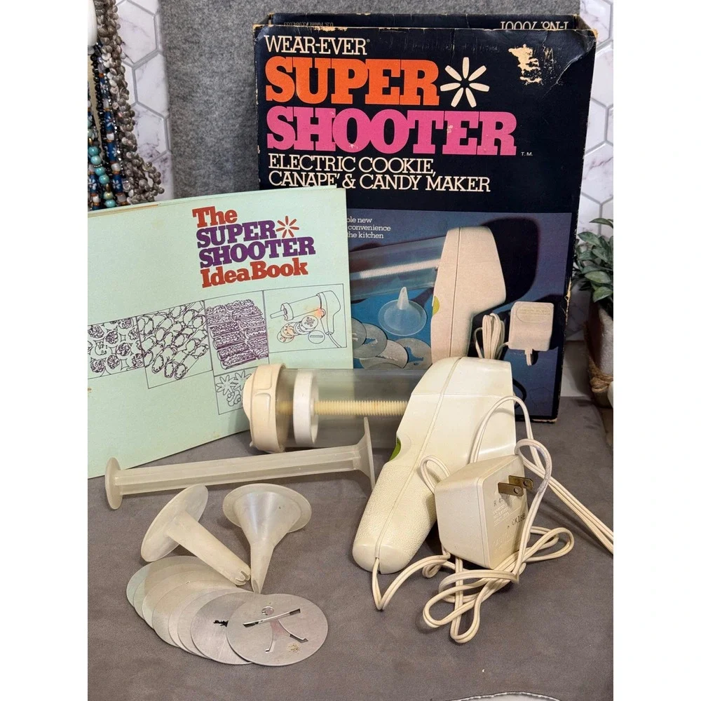 Wearever Super Shooter 70001‎ Electric Cookie Canapé Candy Maker